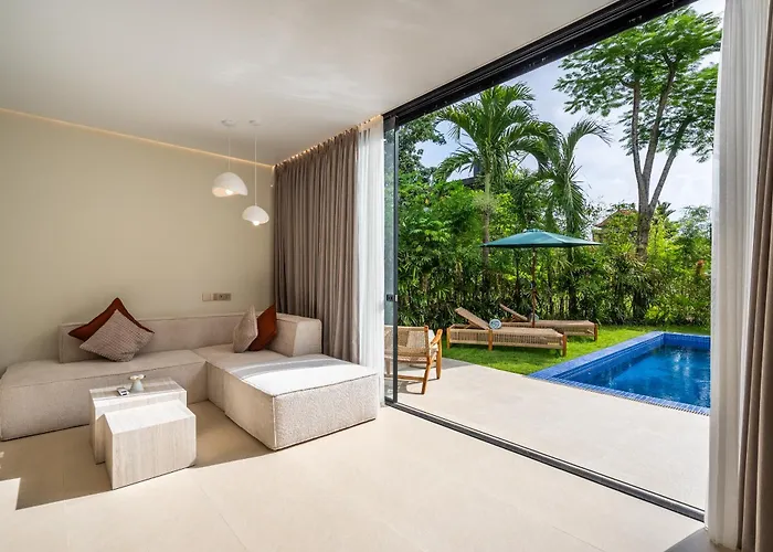Aparthotel Hidden - Modern Comfort & Relaxed Living Near And Fields 4*
