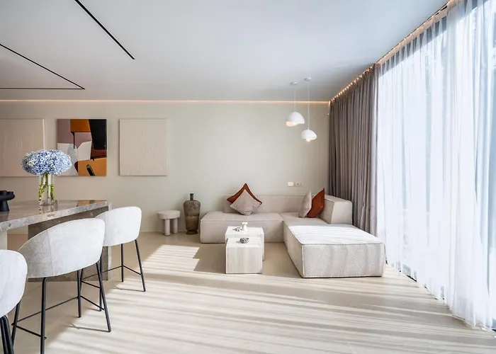Hidden - Modern Comfort & Relaxed Living Near And Fields Aparthotel 4*