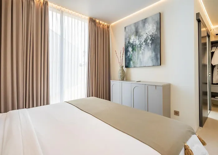 Hidden - Modern Comfort & Relaxed Living Near And Fields Ubud (Bali)