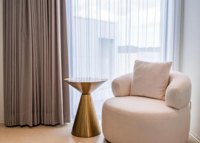 Hidden - Modern Comfort & Relaxed Living Near And Fields Aparthotel