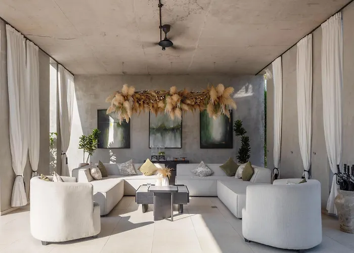 Hidden - Modern Comfort & Relaxed Living Near And Fields 4*