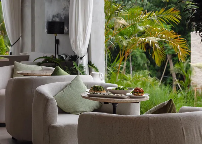 Hidden - Modern Comfort & Relaxed Living Near And Fields Apartahotel Ubud